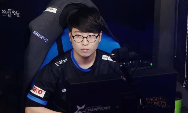 键前锋开展 键前锋开展