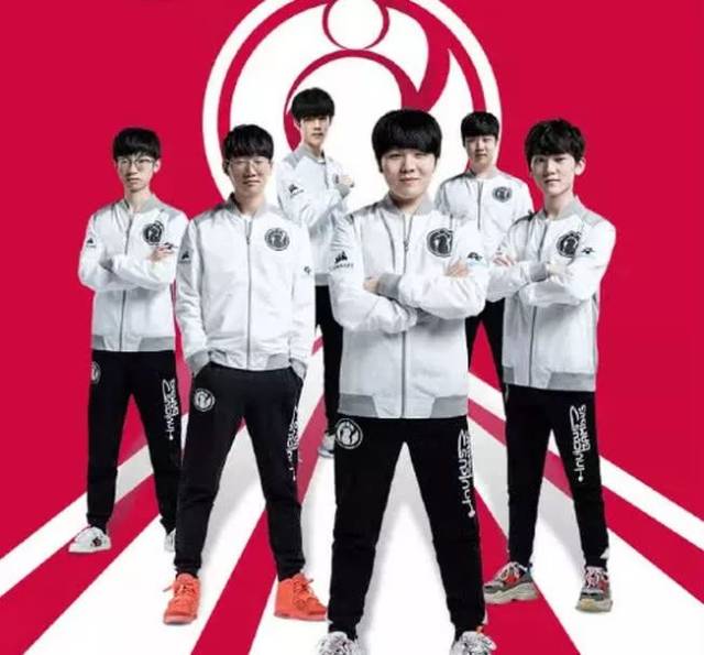 衣采用了阿 衣采用了阿