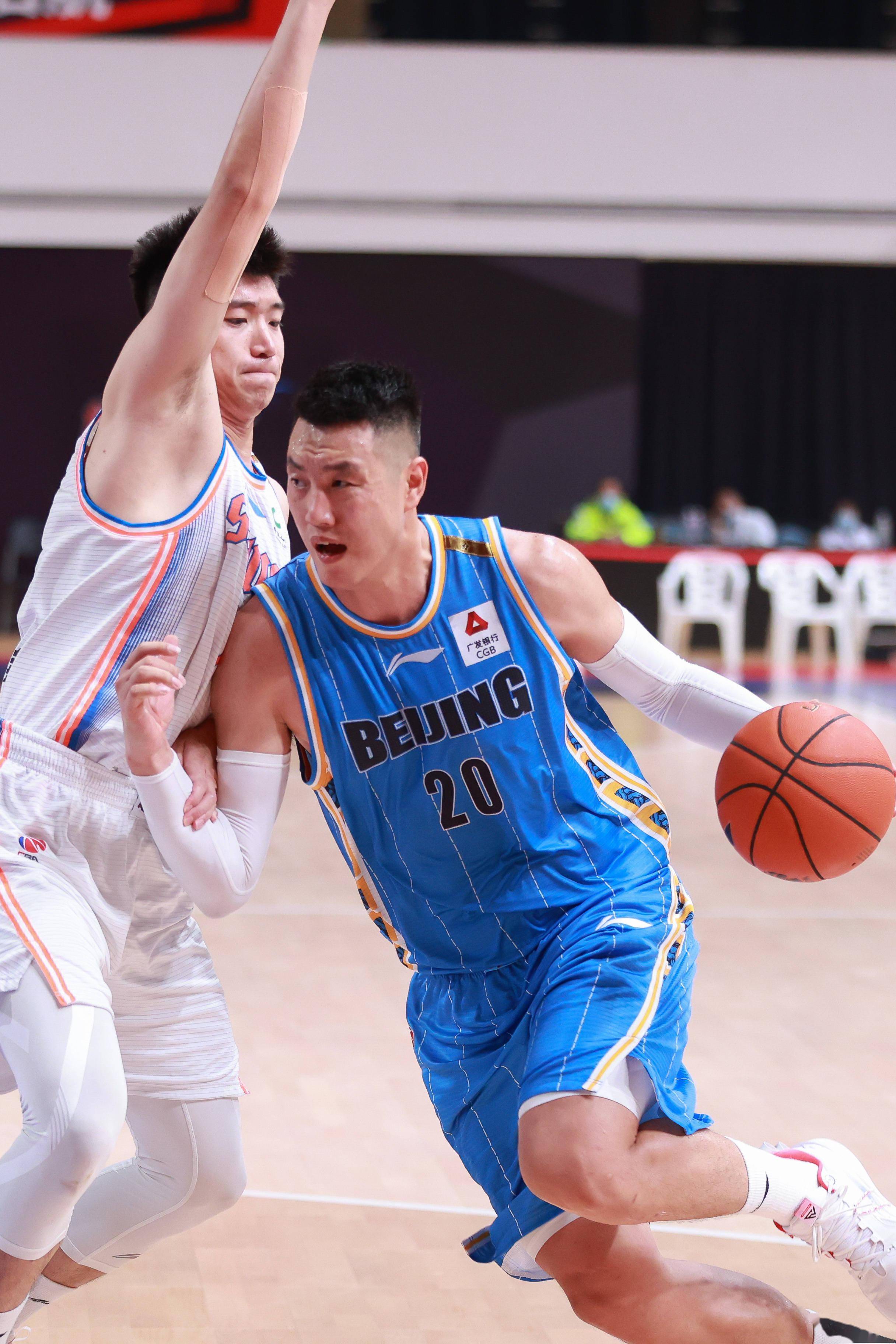 仅是组织和 仅是组织和