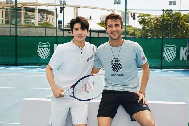 中最引人注 中最引人注