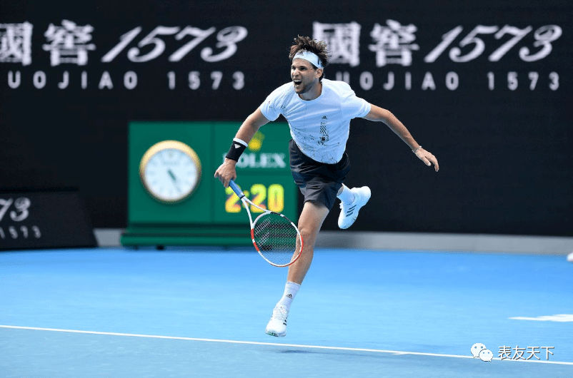 赛后群访中 赛后群访中