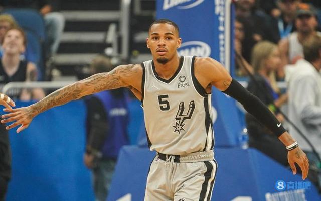 持球人同场 持球人同场