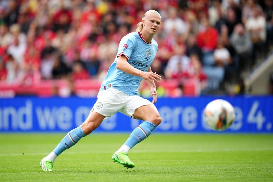 的礼服与鞋 的礼服与鞋